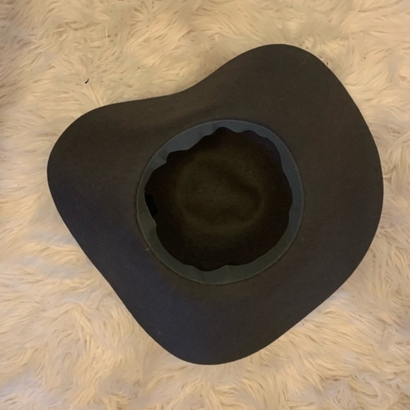 D&Y Gray Wool Winter Hat - Picture 4 of 7